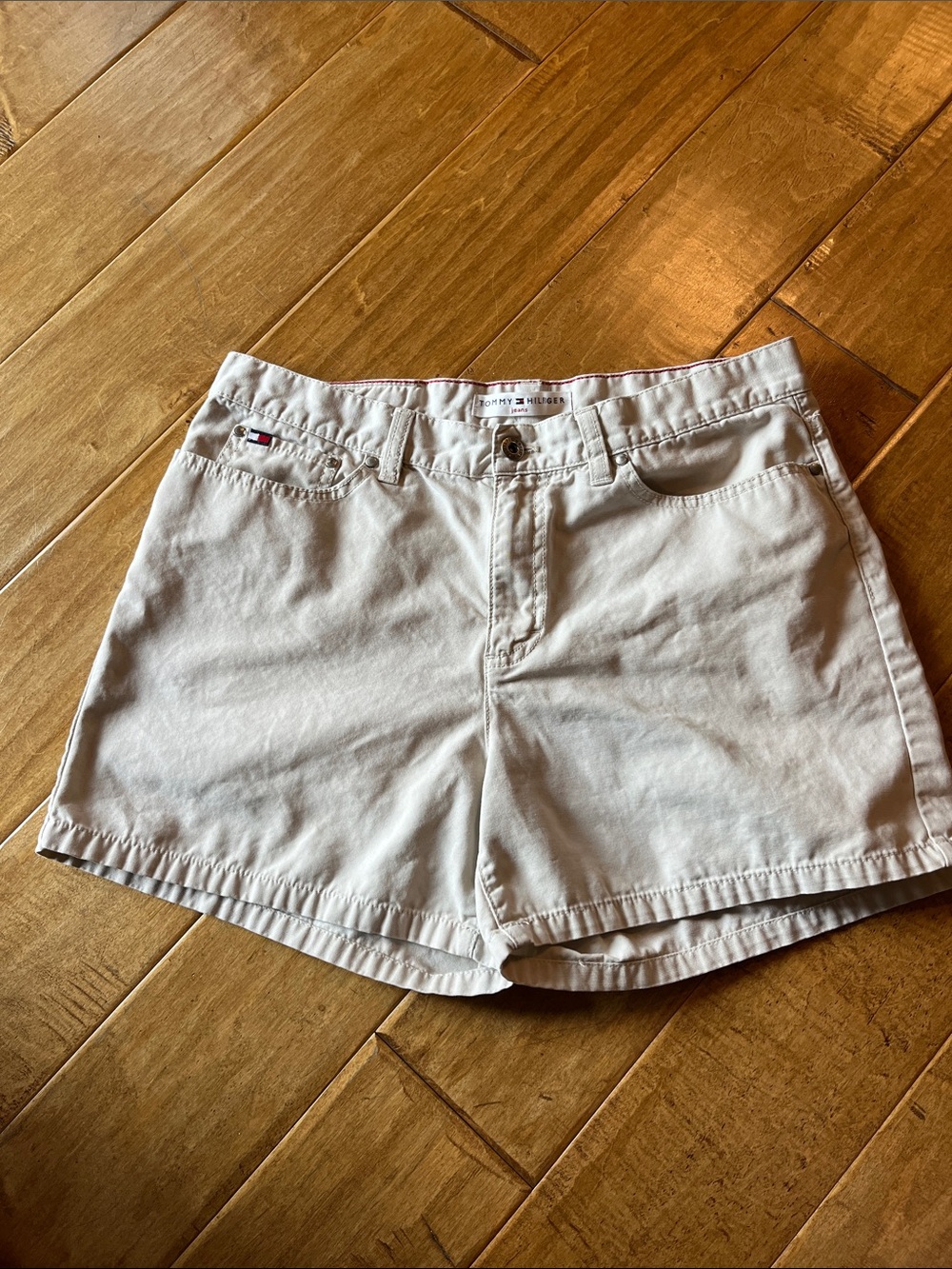Tommy Hilfiger Size 10 Beige Shorts Womens Zip Up